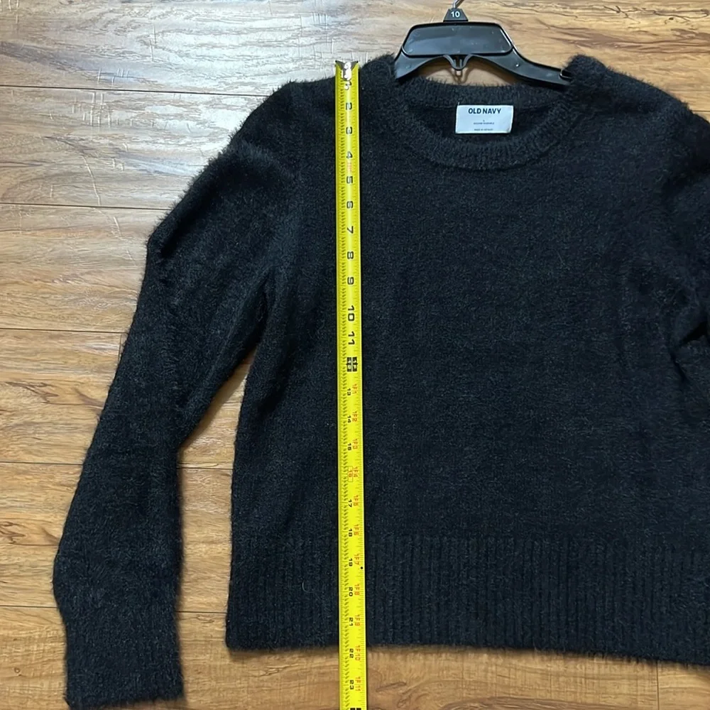 Ladies Black Eyelash Sweater Size Large NWOT - Picture 2 of 5